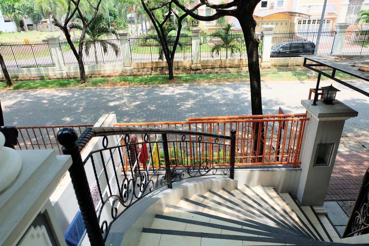 Homiestay Jakarta Exteriör bild
