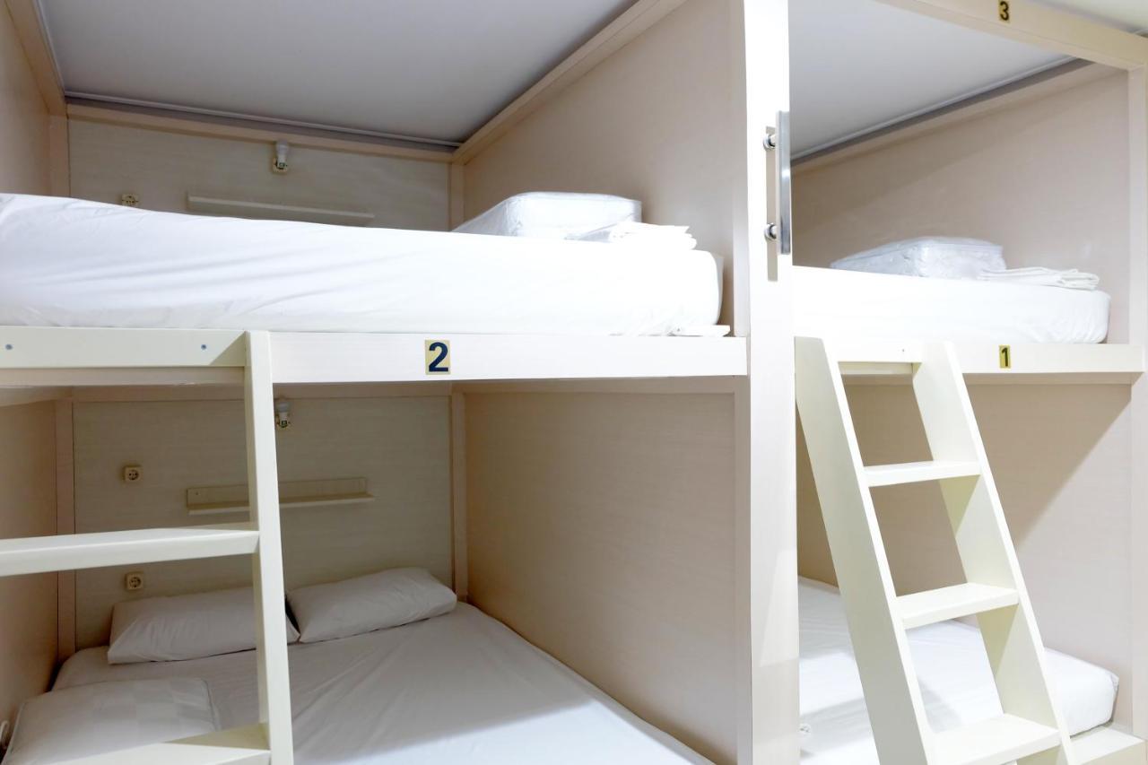 Homiestay Jakarta Exteriör bild