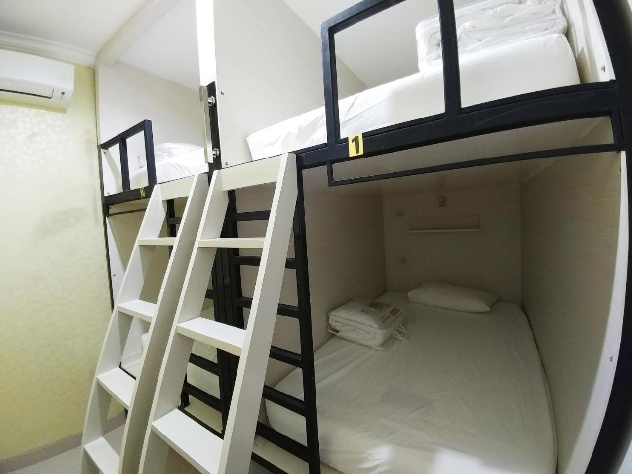 Homiestay Jakarta Exteriör bild