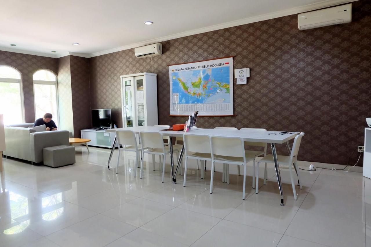 Homiestay Jakarta Exteriör bild