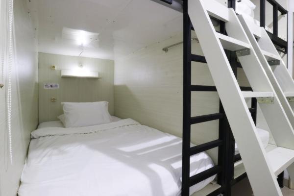 Homiestay Jakarta Exteriör bild