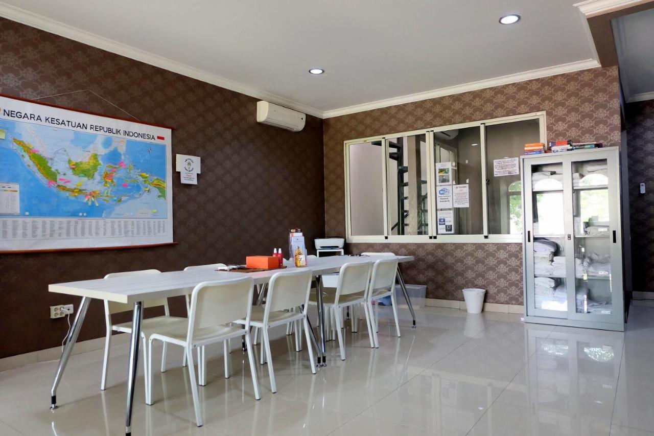 Homiestay Jakarta Exteriör bild