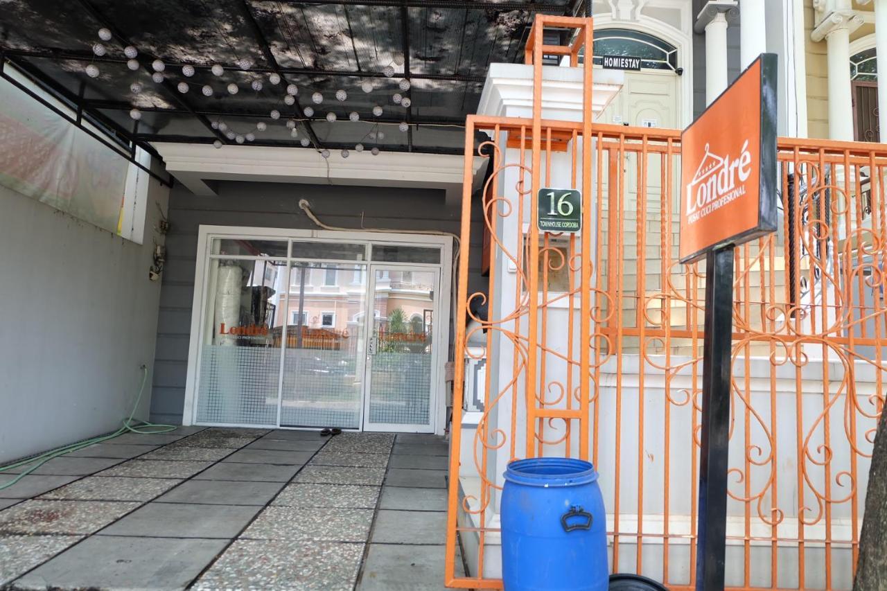 Homiestay Jakarta Exteriör bild